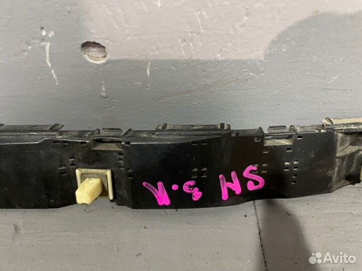 Крепление бампера заднее левое Subaru Forester