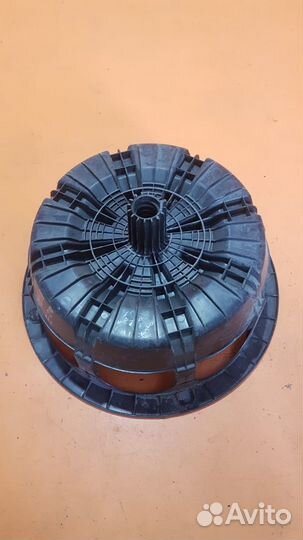 Крепление запаски на Mercedes W210 E-class