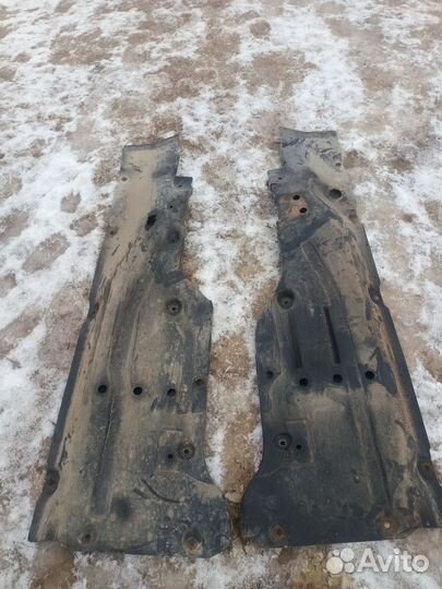 Защита днища левая правая Mercedes Ml W164