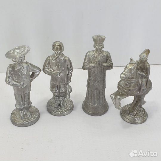 Оловянные фигурки