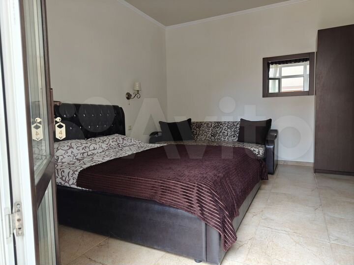 Комната 20 м², 1/4 эт.