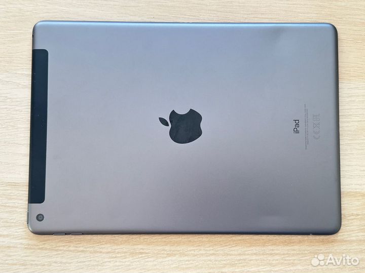 Apple iPad 9-го поколения Sim