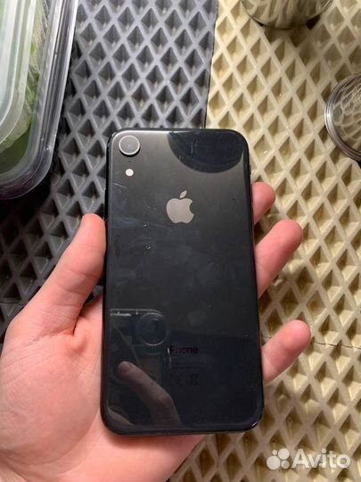 iPhone Xr, 64 ГБ