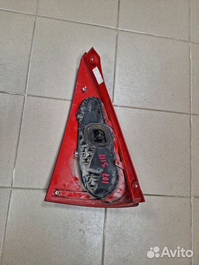 Фонарь задний правый Peugeot 107 PM