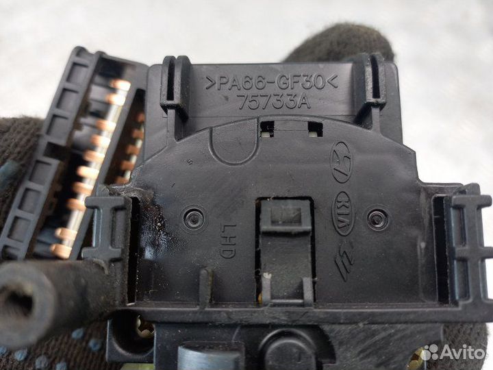 Переключатель стеклоочистителей Kia Rio 2 JB 1.4