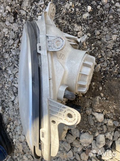 Фара Hyundai santa fe