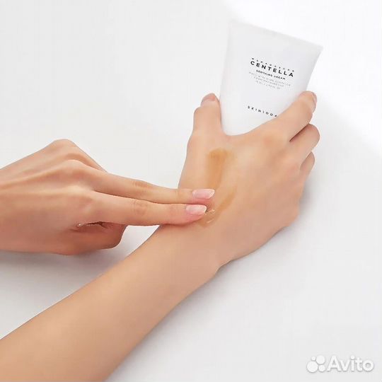 Охлаждающий защитный крем с центеллой Skin1004