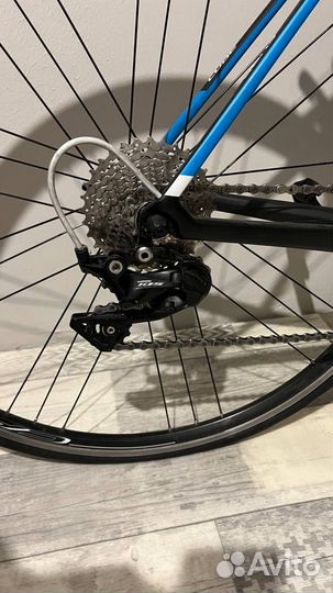 Шоссейный велосипед Cube Attain Pro