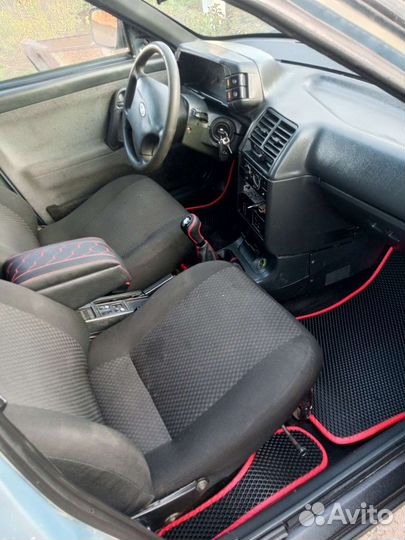 ВАЗ 2110 1.5 МТ, 2003, 200 000 км