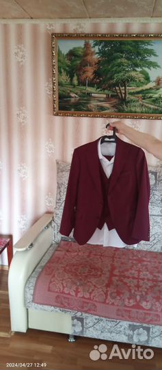 Приталиный костюм тройка. Для банкетов