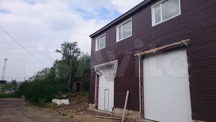 Гараж, > 30 м²