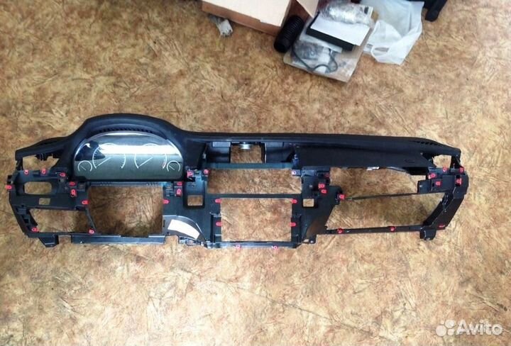 Целая оригинальная торпедо парприз BMW F01 F02 F03