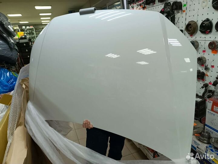 Капот на volkswagen polo 2015 белый LC9A