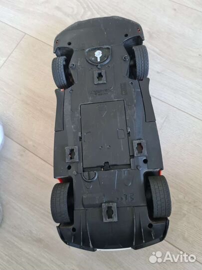 Машина на радиоуправлении McLaren Senna