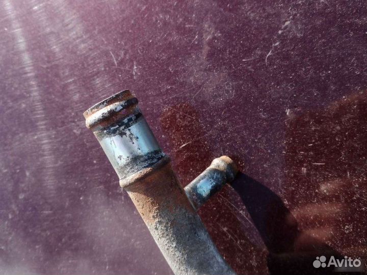 Трубка охлаждения Volkswagen Passat B3 1992