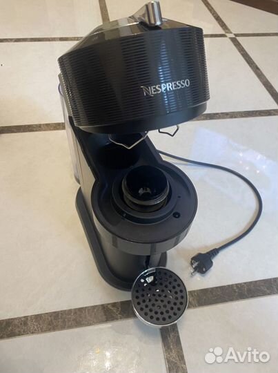 Кофемашина Vertuo Next. Блендер bosh, пылесос