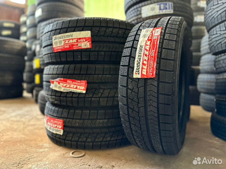 Bridgestone Blizzak VRX 215/55 R17 94S
