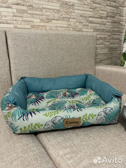 Лежанка для кошек и собак + туалет для кошки