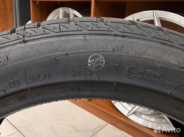 Grenlander Winter GL868 235/45 R18