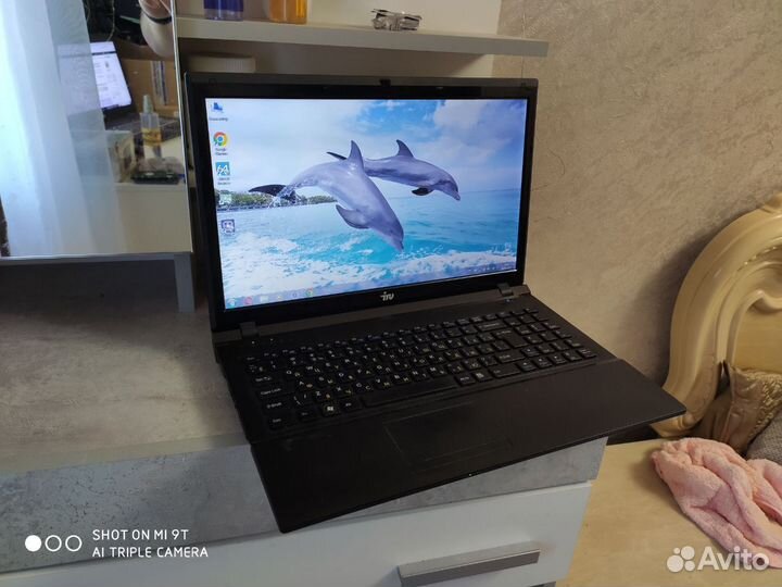 Ноутбук IRU Patriot W255CU проц 4 ядра, озу 4гб