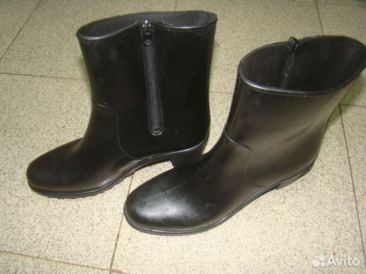 Женские резиновые сапоги 39