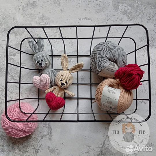 Вязаные игрушки зайка