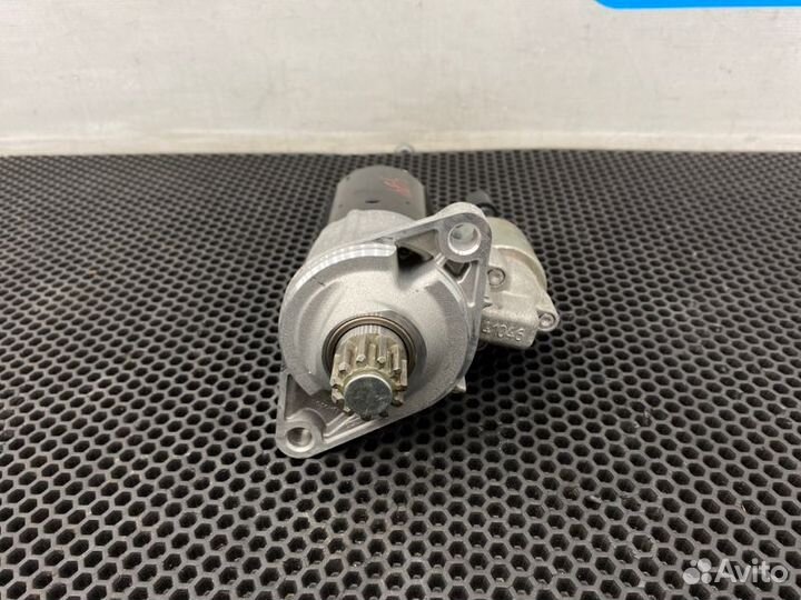 Стартер Volkswagen Tiguan 5N2 cczd 2.0 2012