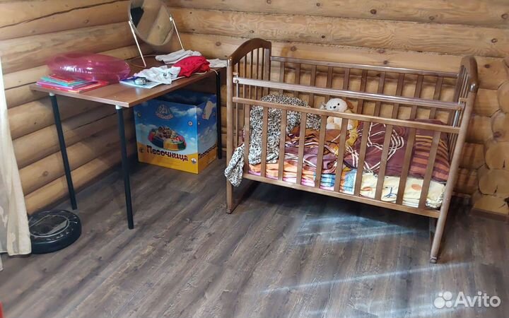 Детская кровать и детский стульчик