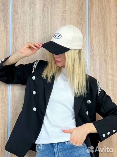 Женская кепка Diesel