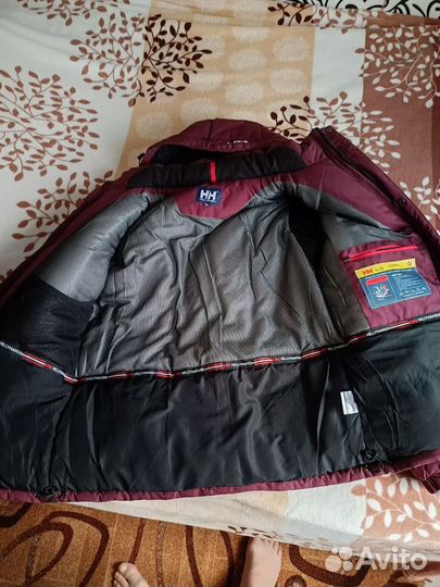 Продам зимнюю куртку 54-56 размер