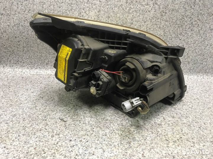 Фара левая Toyota Avensis T250 2007