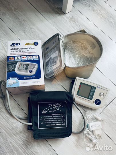 Автоматический тонометр AND UA-777
