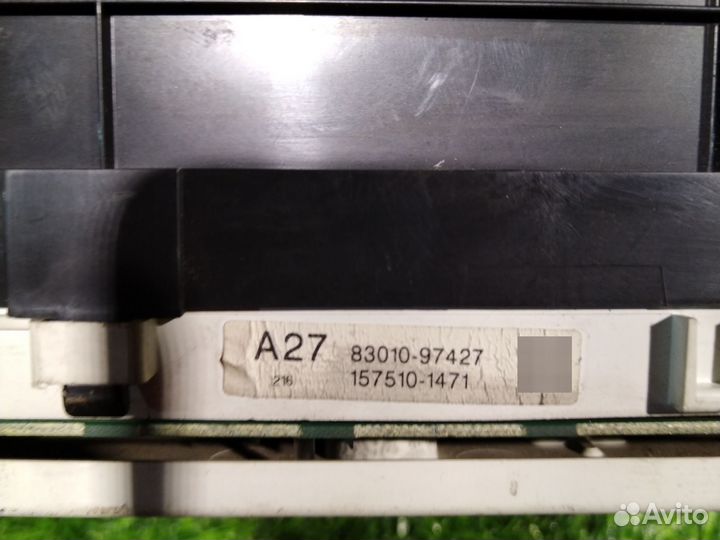 Щиток приборов, приборная панель Дайхатсу yrv