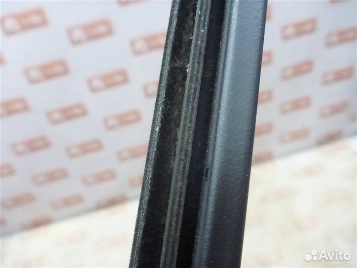Уплотнитель стекла двери бархотка передний левый