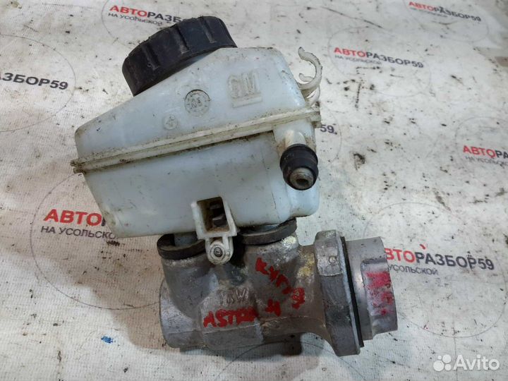 Главный тормозной цилиндр Opel Astra H