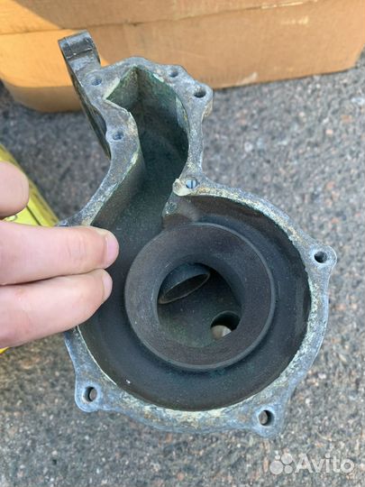 Помпа audi 80 b3