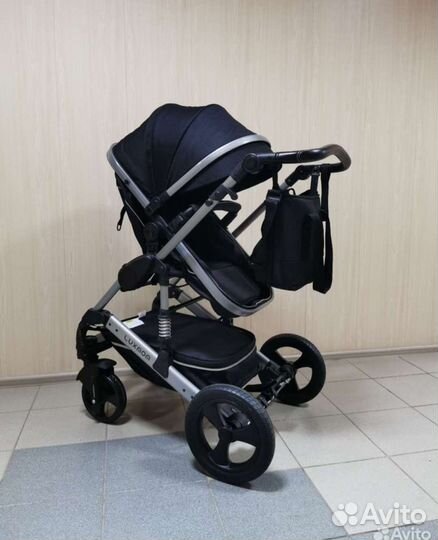 Коляска 2 в 1 Luxmom 558/ черный