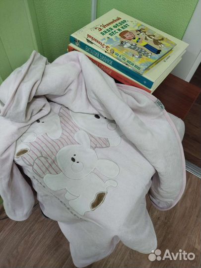Отдам бесплатно детское одеяло