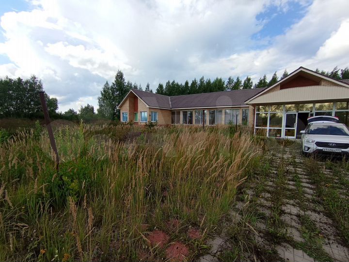 Здание, 355 м²