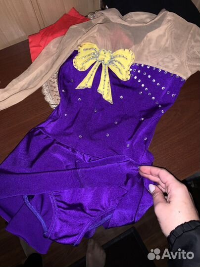 Гимнастический купальник с юбкой