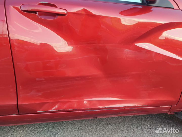 Дверь передняя vesta