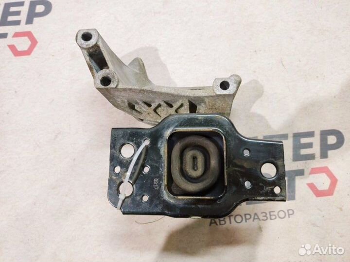 Подушка двигателя правая Nissan Qashqai