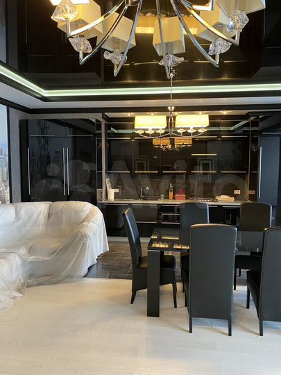 2-к. квартира, 85 м², 5/8 эт.