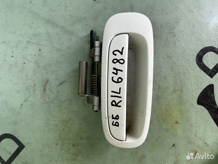 Ручка задней двери левая toyota bb