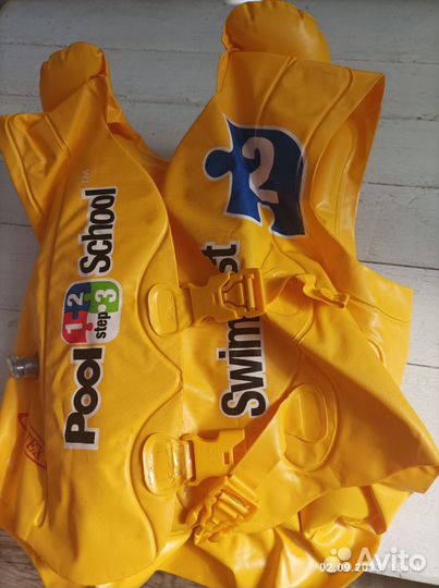 Жилет для плавания детский