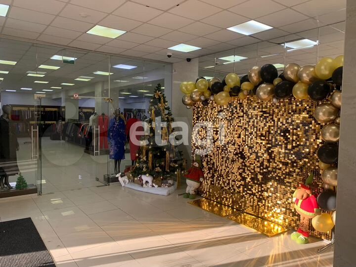 Сдам торговое помещение, 707 м²