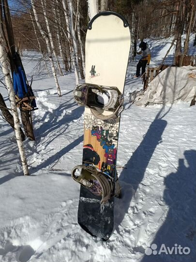 Сноуборд с креплениями 157
