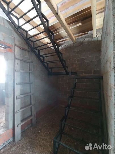 Каркас лестницы