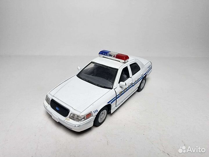 Ford Crown Victoria Kinsmart 1:42