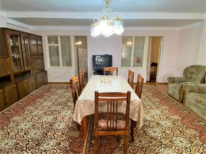 2-к. квартира, 92,6 м², 2/5 эт.